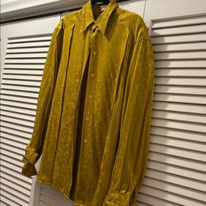 Beautiful vintage MONDI blouse made in Germany size 38.